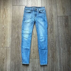 SOLD- AE Faded Medium Wash Jegging